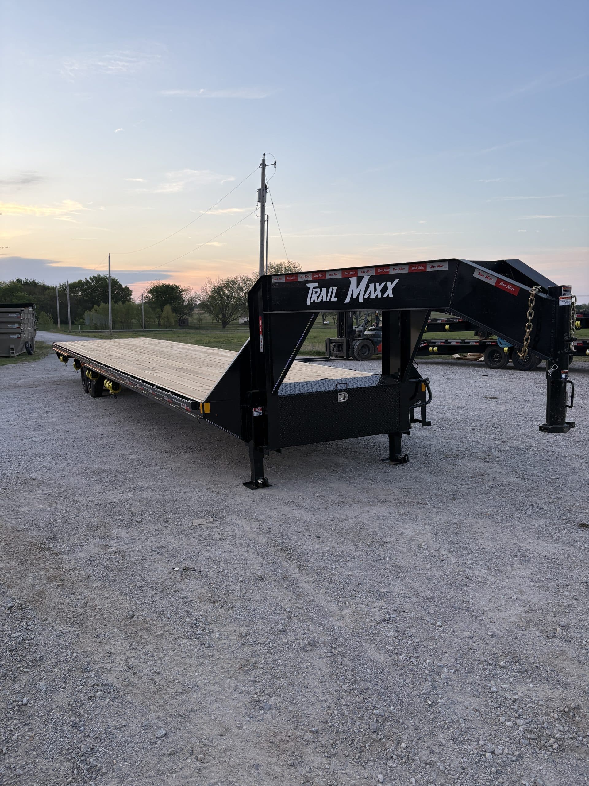 2026 TrailMaxx 8.5X40 Deckover Trailer STD28-40